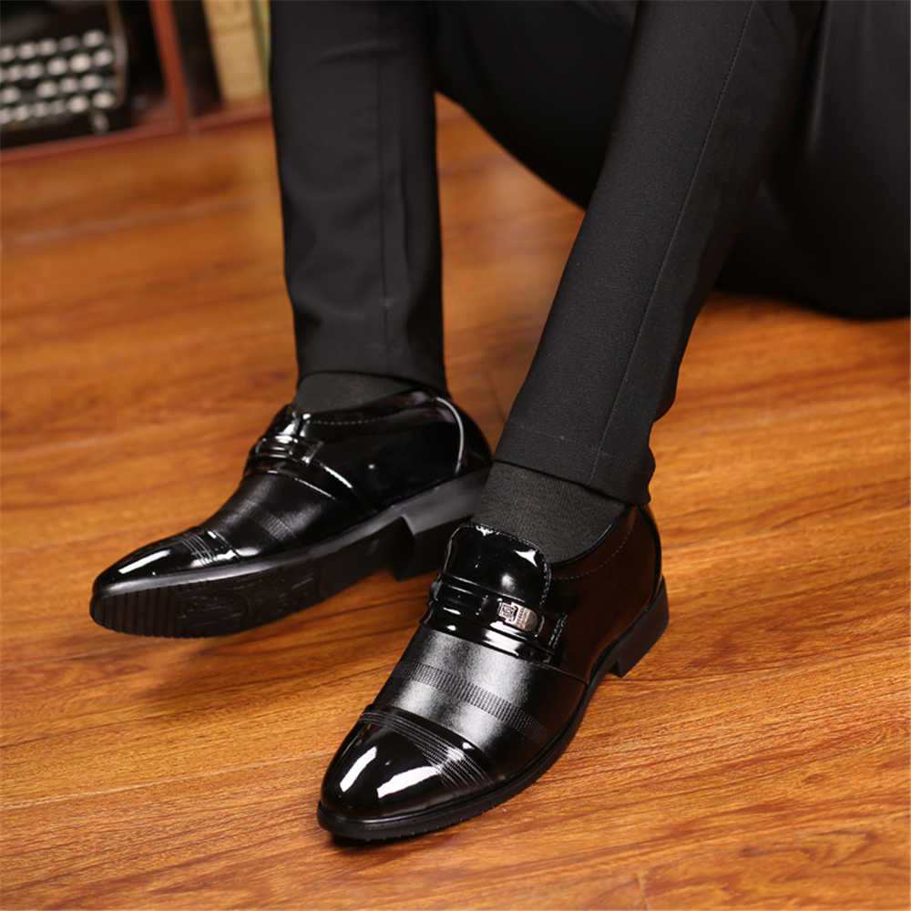 Scarpe Sportive Colorate con T - Luxury Lifestyle Brands recensione e prezzo