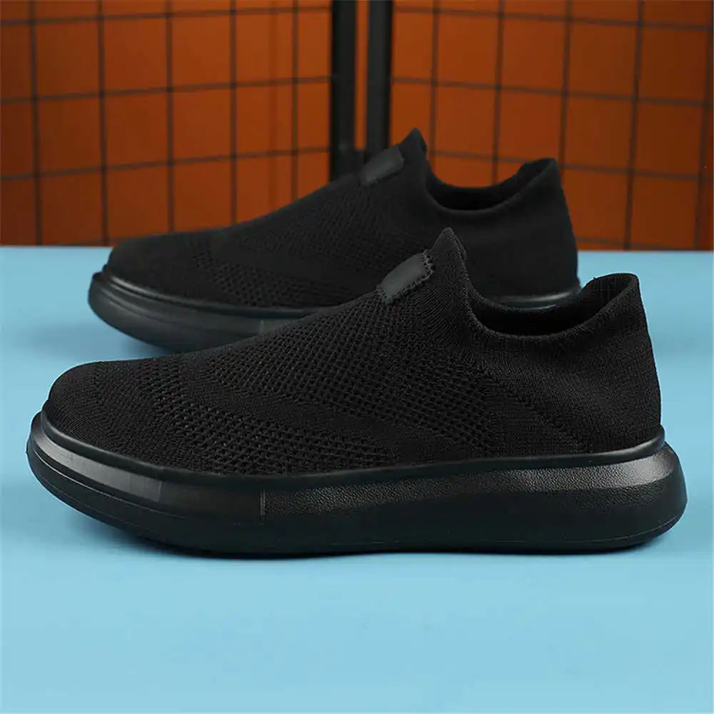 Calze con plateau scarpe marro - Luxury Lifestyle Cost recensione e prezzo